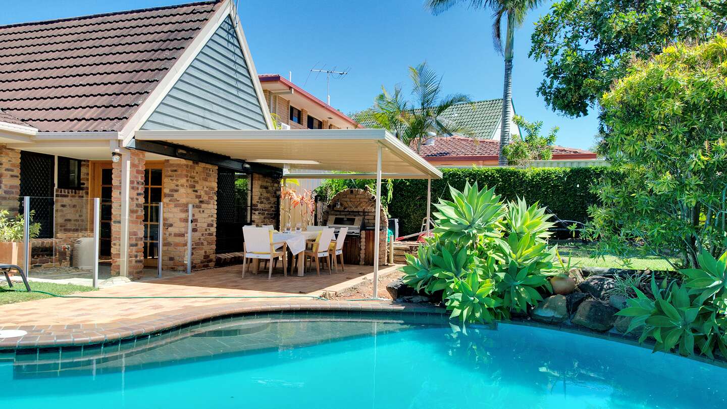 Altec Patio and a Pool